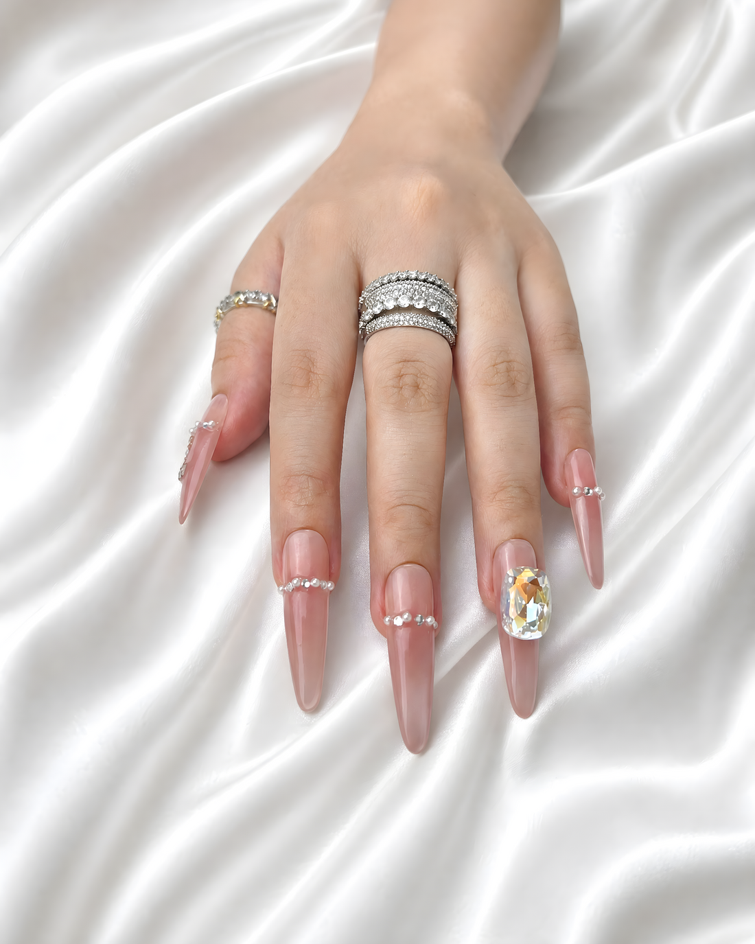 Best Nail Colors for Every Occasion in UAE 2026