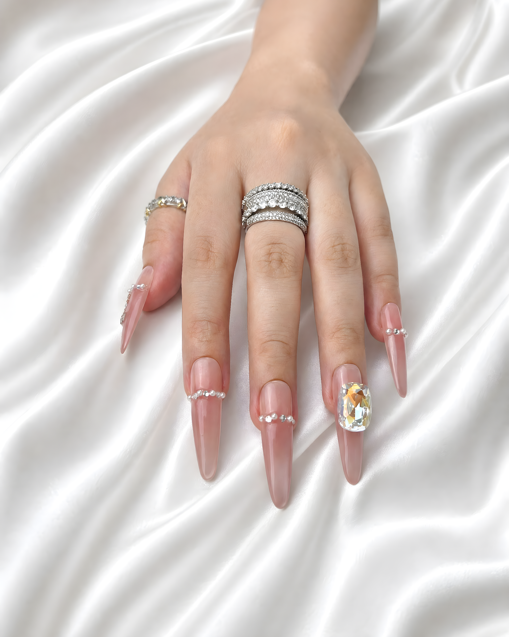 Best Nail Colors for Every Occasion in UAE 2026