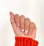 Aurora Daisy Charm Set updated luxury nail set — daisy charm detail — Ayna.B UAE